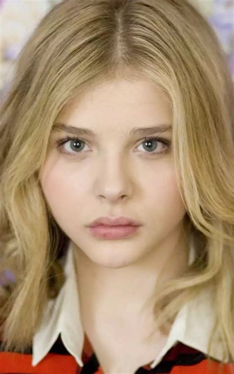 how old is chloe moretz